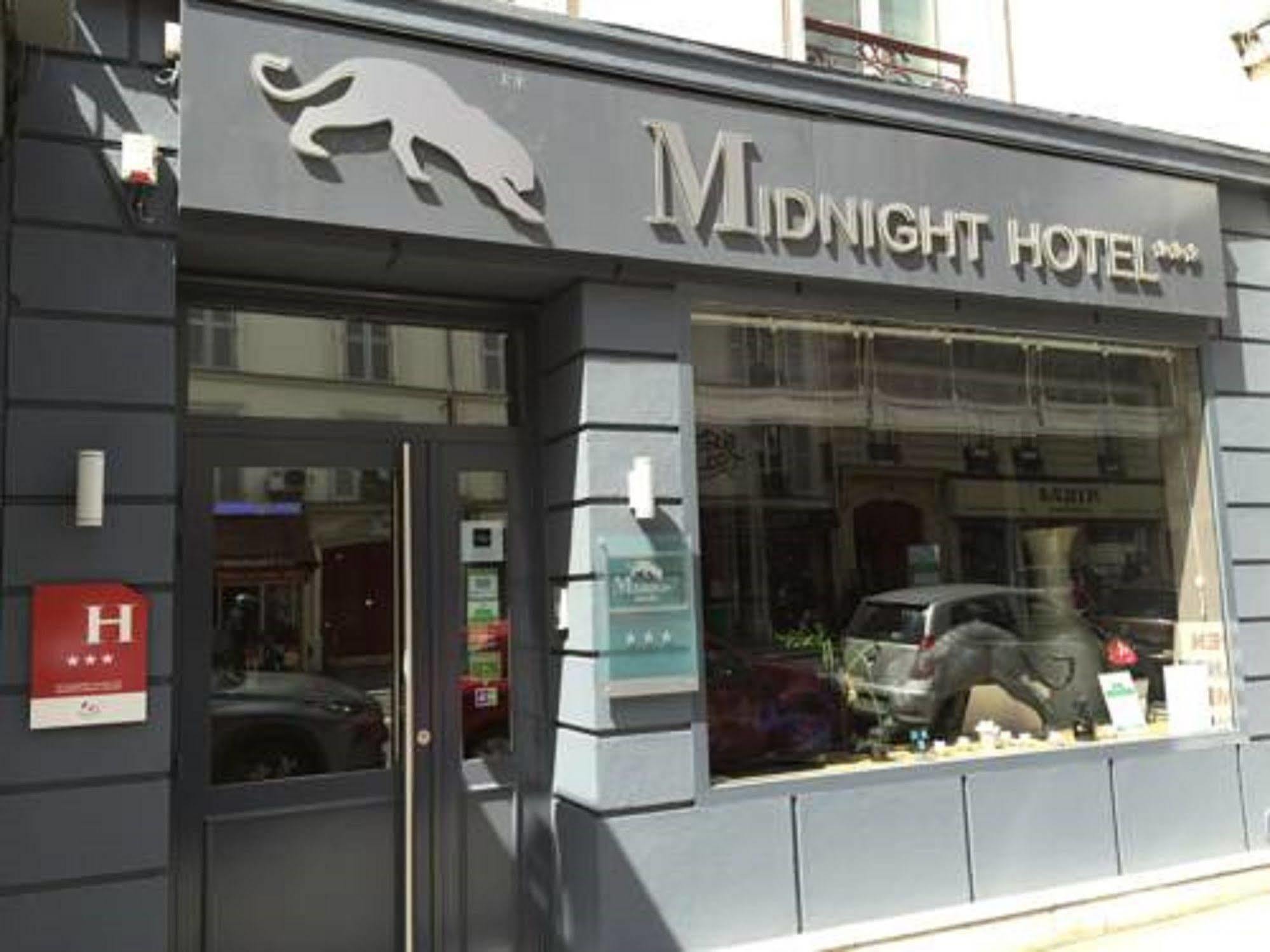 Midnight Parijs